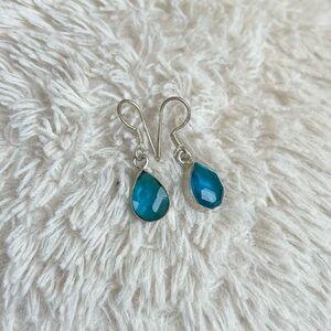925 Sterling Silver Teardrop Earrings
